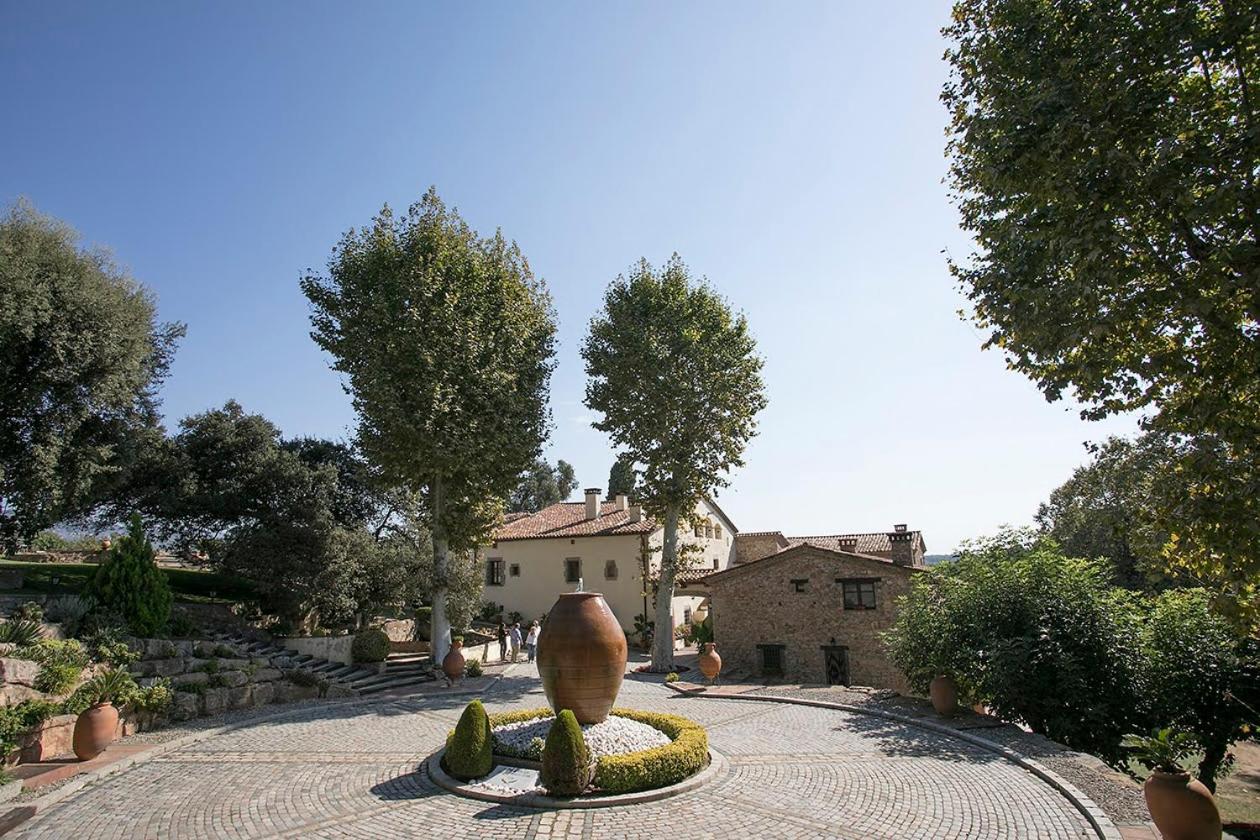 Masia Can Viver - Olive Oil Tourism B&B Bigues I Riells Esterno foto