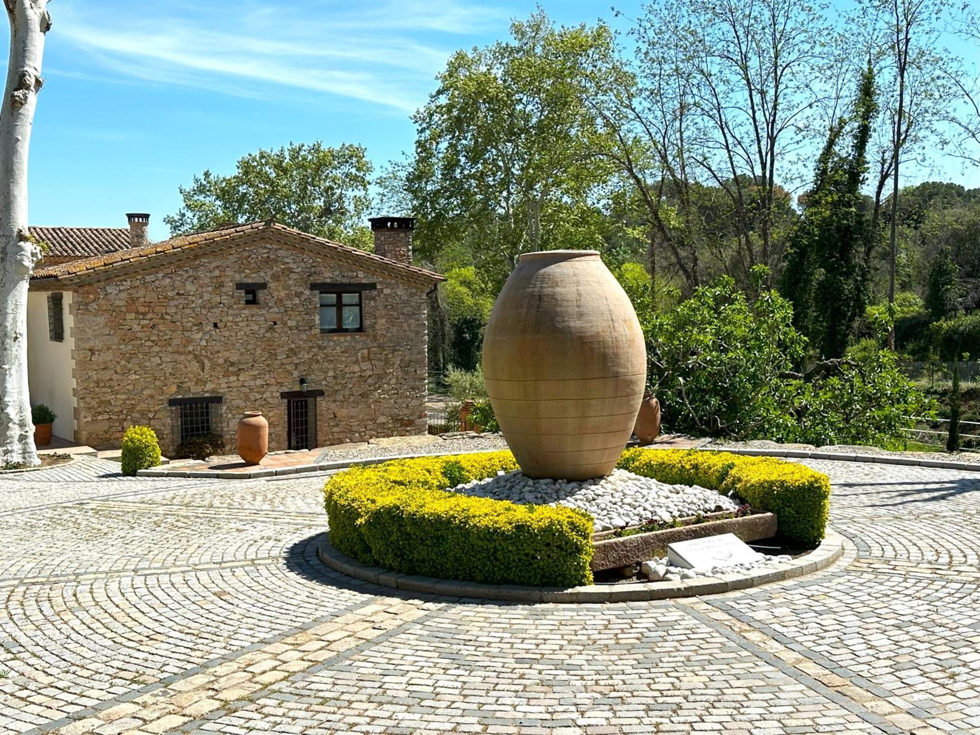 Masia Can Viver - Olive Oil Tourism B&B Bigues I Riells Esterno foto