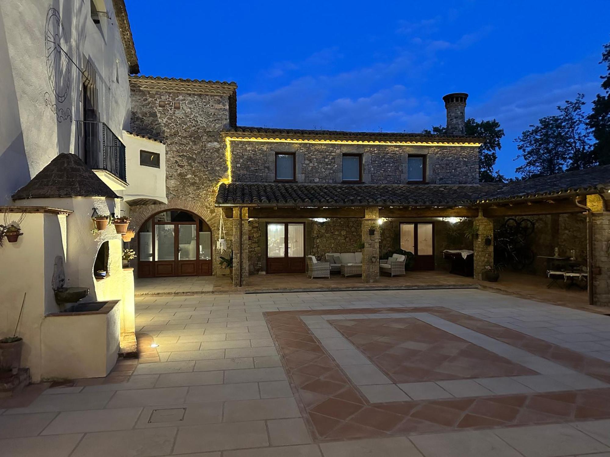 Masia Can Viver - Olive Oil Tourism B&B Bigues I Riells Esterno foto
