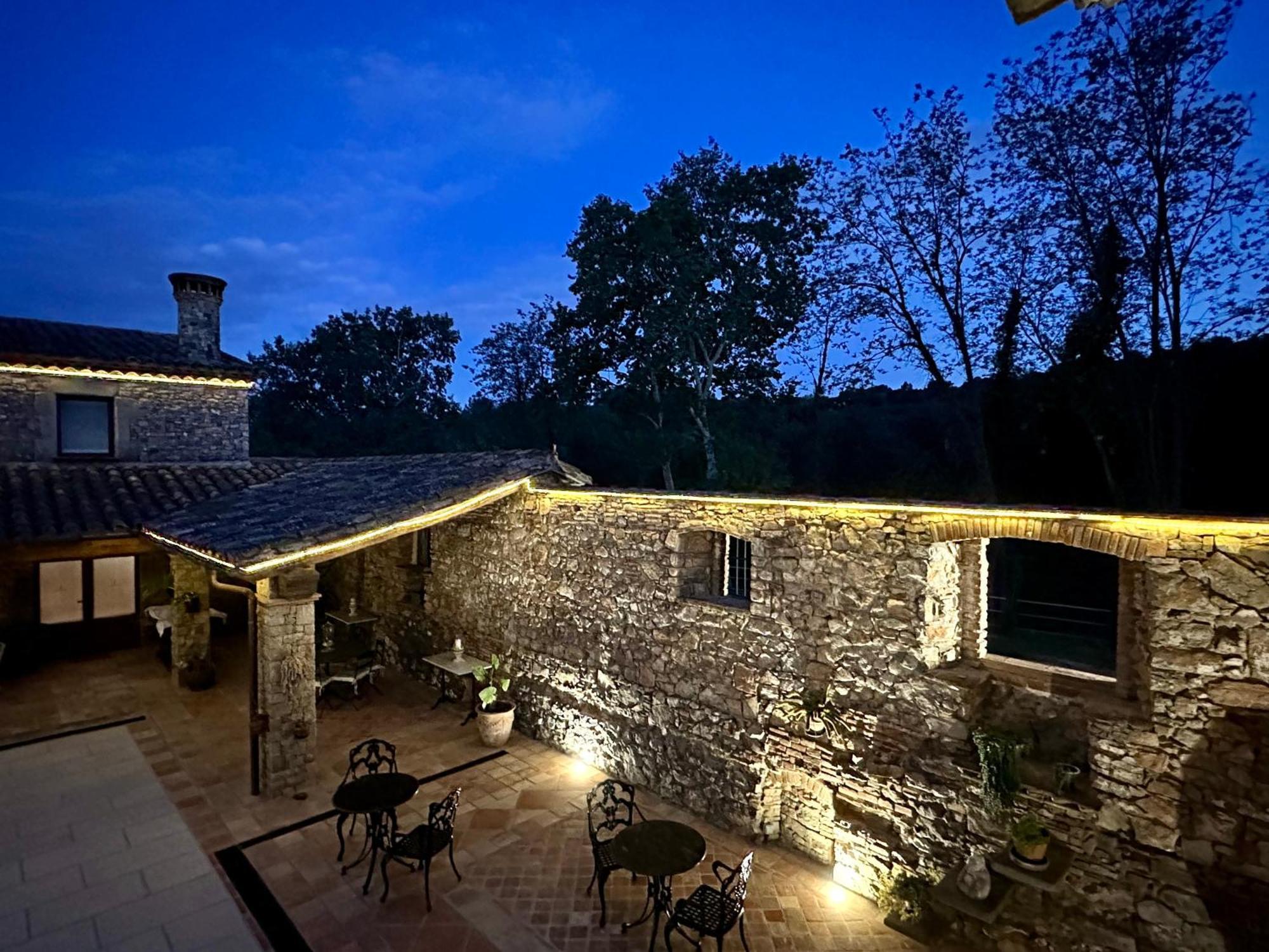 Masia Can Viver - Olive Oil Tourism B&B Bigues I Riells Esterno foto