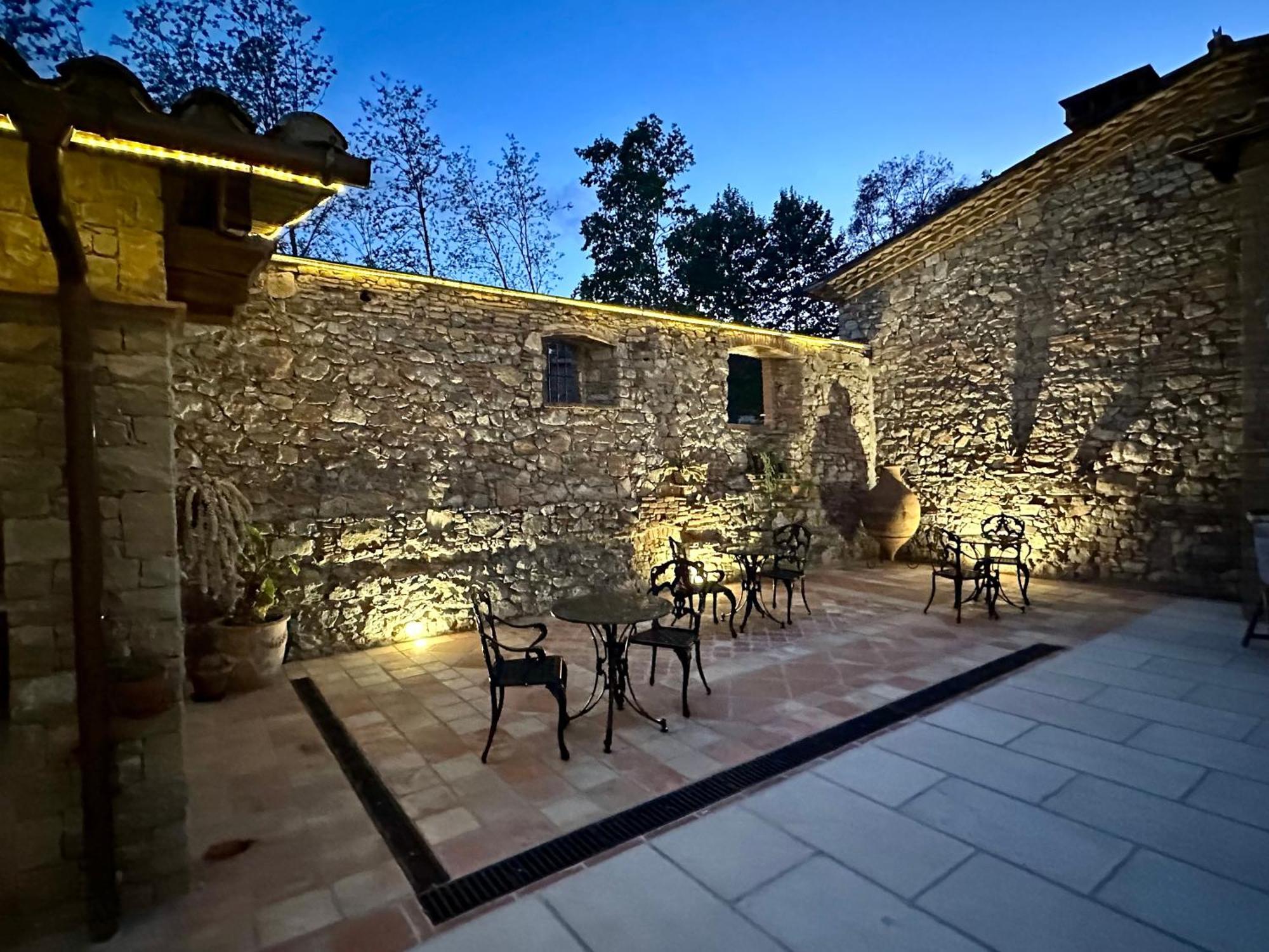 Masia Can Viver - Olive Oil Tourism B&B Bigues I Riells Esterno foto